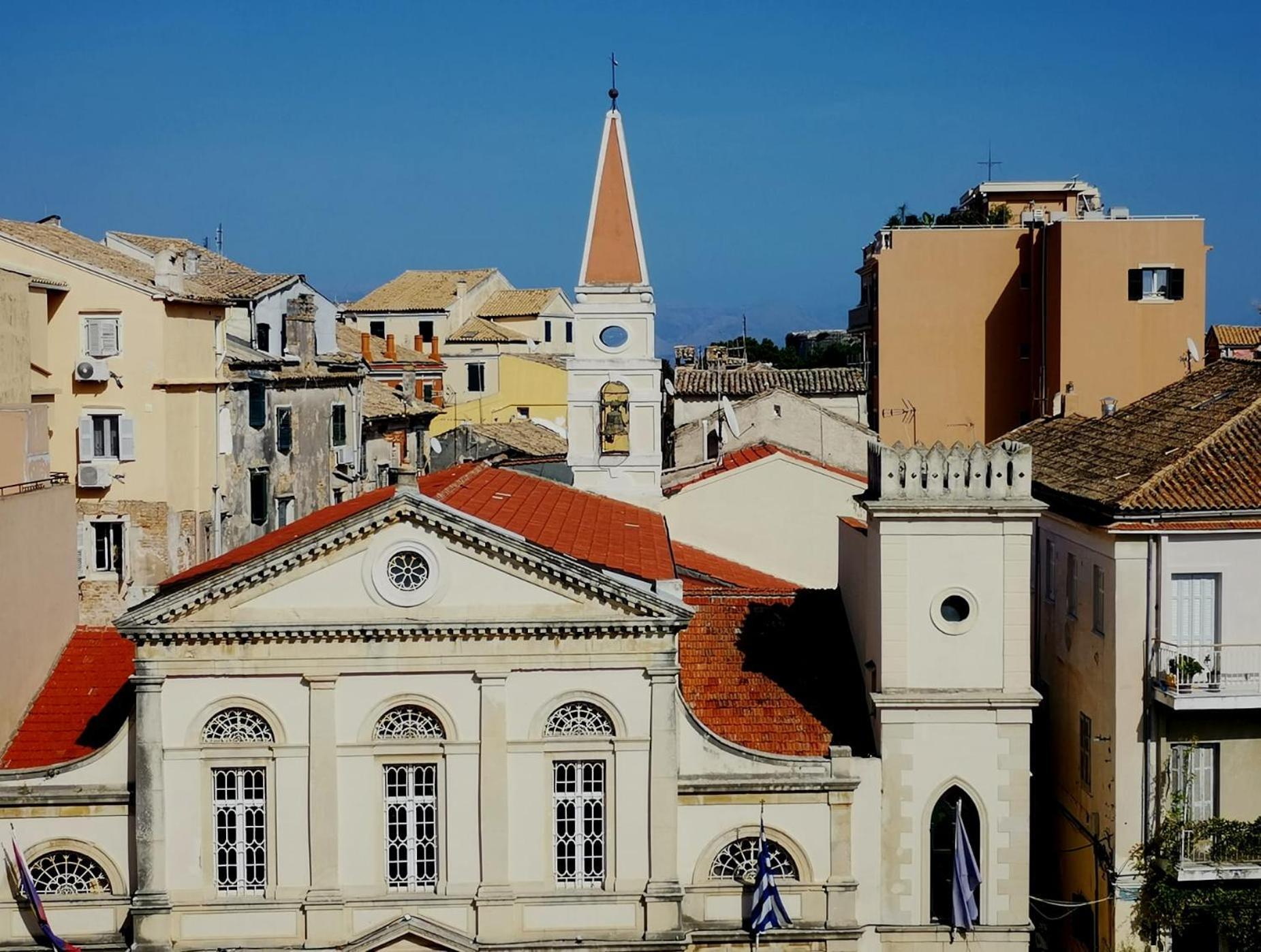 Attic Flat At San Giacomo Square-Corfu Town Apartment ภายนอก รูปภาพ