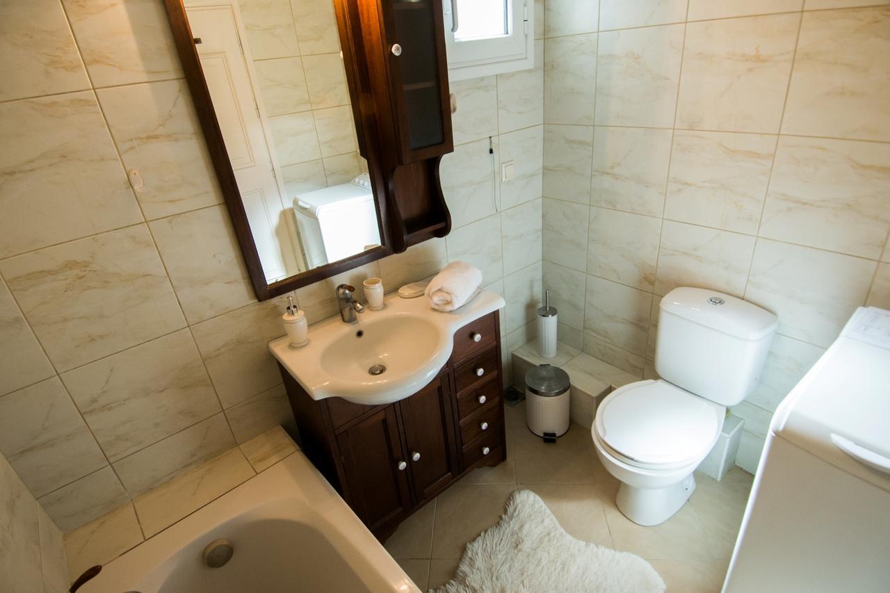 Attic Flat At San Giacomo Square-Corfu Town Apartment ภายนอก รูปภาพ