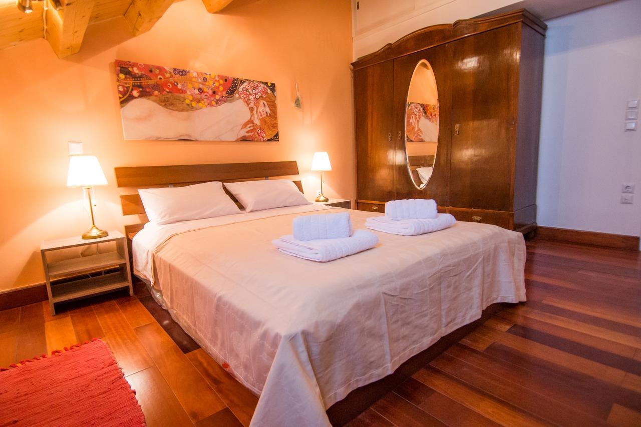 Attic Flat At San Giacomo Square-Corfu Town Apartment ภายนอก รูปภาพ