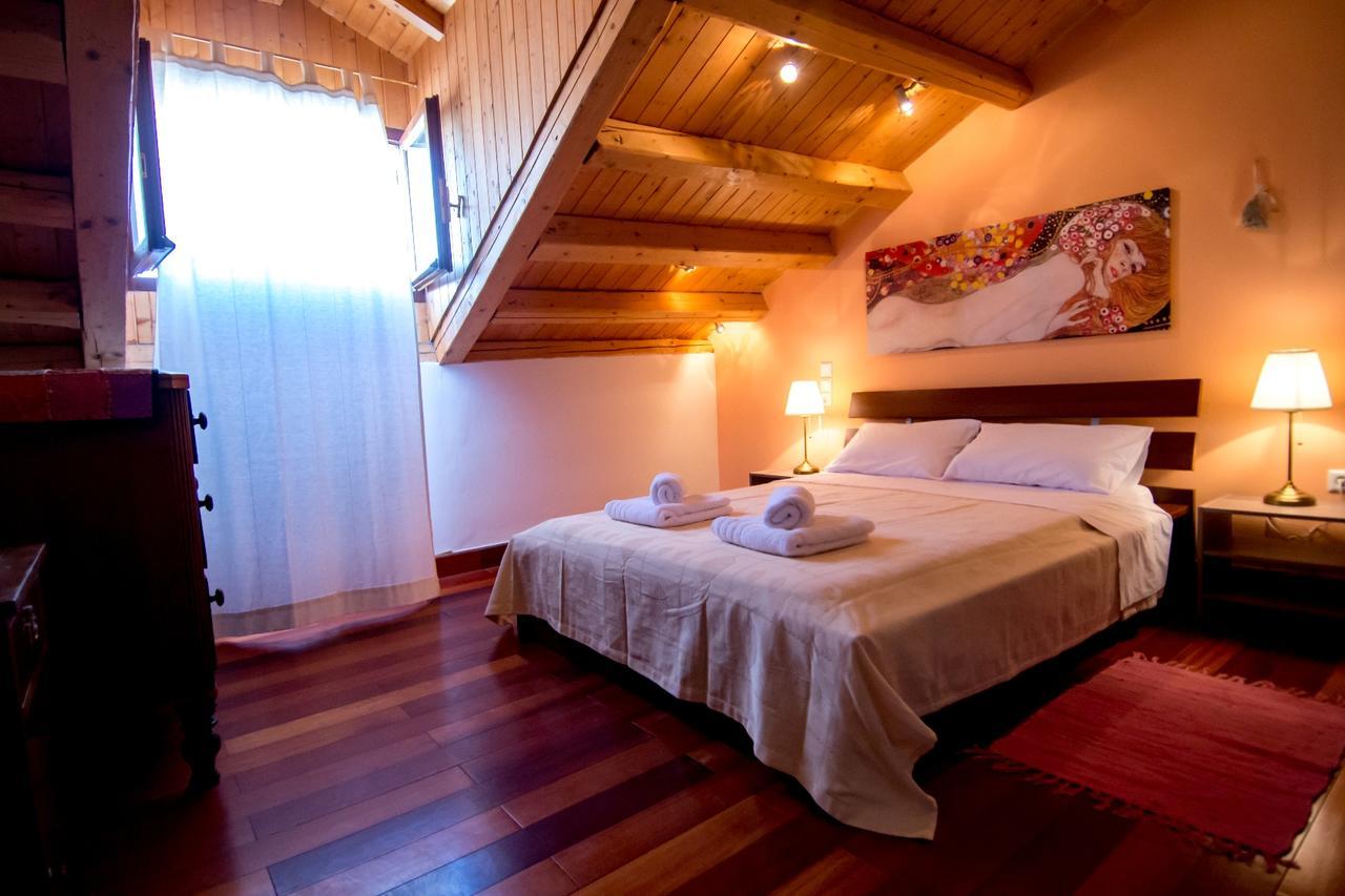 Attic Flat At San Giacomo Square-Corfu Town Apartment ภายนอก รูปภาพ