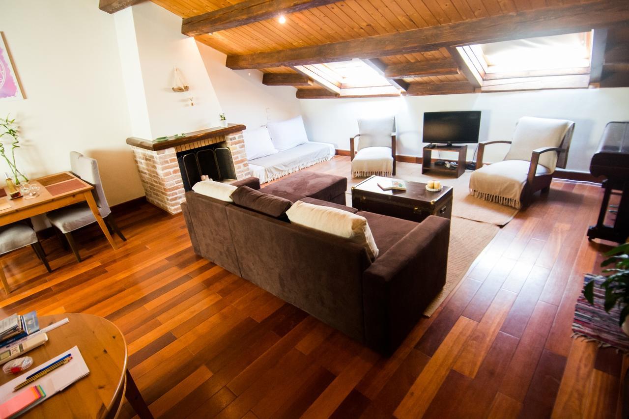 Attic Flat At San Giacomo Square-Corfu Town Apartment ภายนอก รูปภาพ