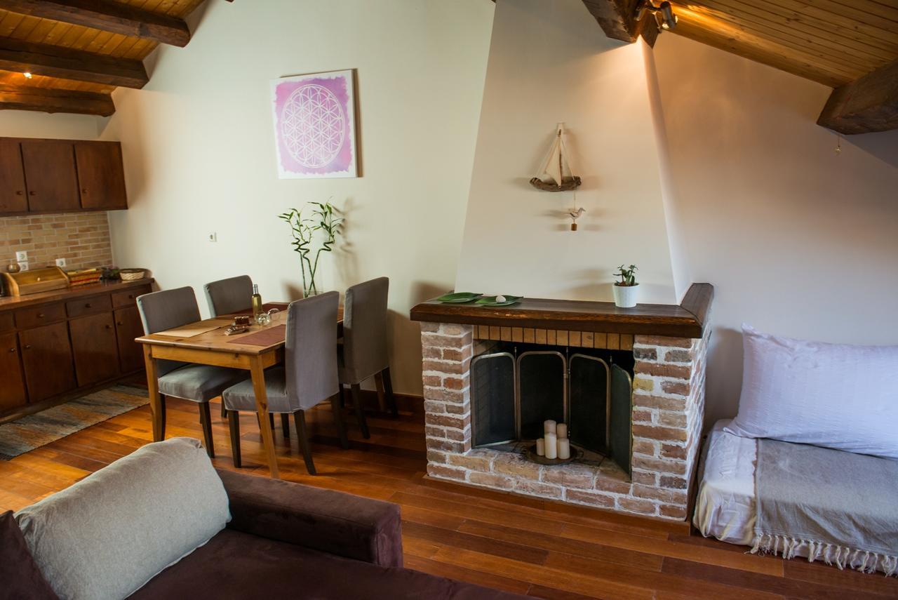 Attic Flat At San Giacomo Square-Corfu Town Apartment ภายนอก รูปภาพ